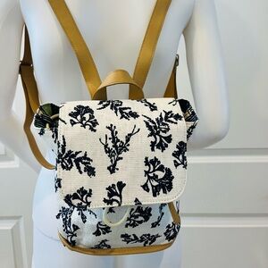 Vera Bradley women’s straw mini backpack purse in adrift coral blue